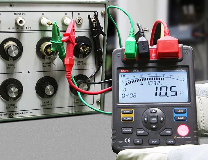 میگر 5KV دیجیتال یونی تی مدل UNI-T UT-513A